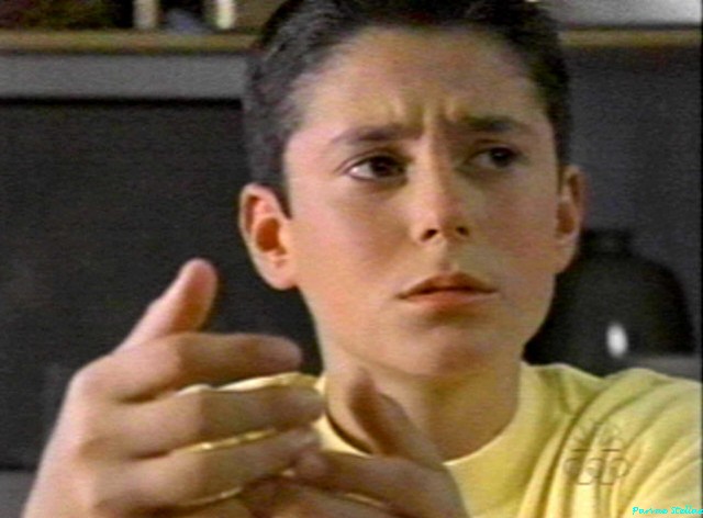 em20001120a.jpg