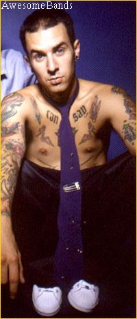 nnewtravis6.jpg